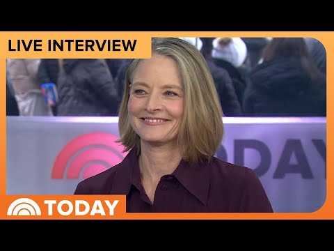 Jodie Foster Talks Taking on an All-French Role in 'A Private Life'