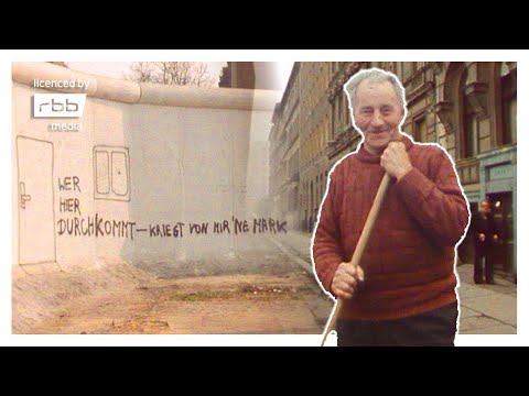 Life at the Berlin Wall 1981 | Everyday life in West Berlin, Kreuzberg | Part 1