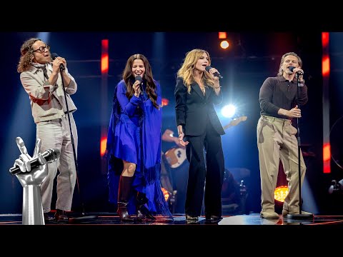 Coaches Jarle, Marion, Ingebjørg and Espen perform "Go Your Own Way" by Fleetwood Mac