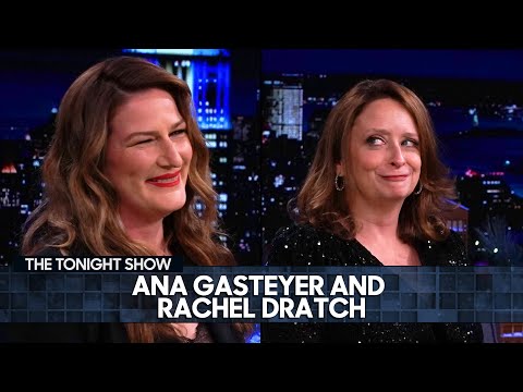 Ana Gasteyer & Rachel Dratch’s A Clüsterfünke Christmas Spoofs Hallmark Holiday Films | Tonight Show