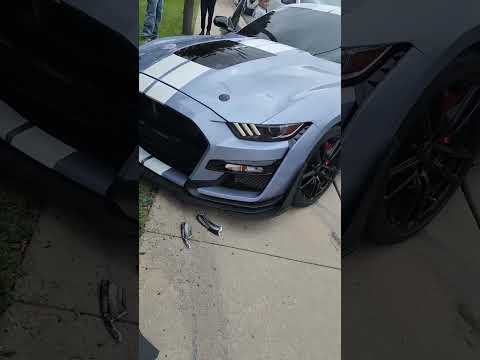 GT500 Crashes At Car Show