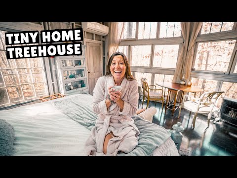 THIS TINY HOME TREEHOUSE IS INCREDIBLE!