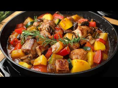 Best recipe for dinner: flavorful pork with potatoes! You will cook this dish every day!