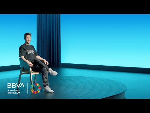 V. Completa. "El humor es una cuestión de necesidad y supervivencia". Luciano Mellera, comediante