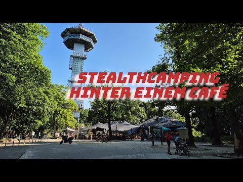 Stealth camping hinter einem Café
