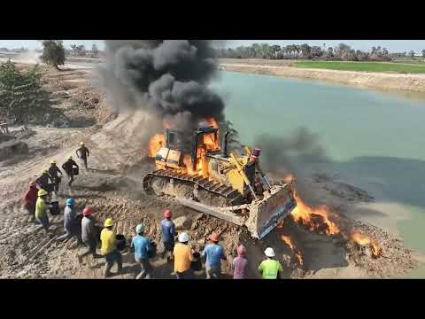 WOW!! OMG!! 😱 Unexpected Moment! Bulldozer & Dump Truck in New Road Project — Safety Required!