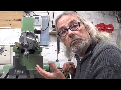 Adapting a toolholder for the shaper.