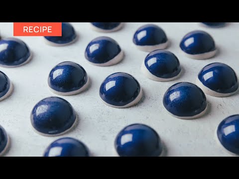 Kriss Harvey teaches you how to make Coconut Bonbon with Valrhona Opalys