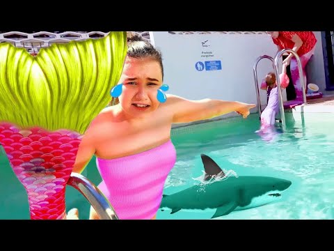 Kids Swimming Pool Funny Stories with Ruby and Bonnie