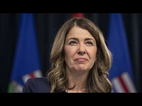 Premier Danielle Smith addresses Albertans