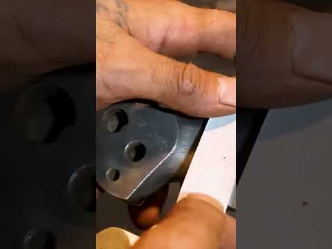 Super Rusty Rebar Scissors Tool #rustyrestoration #restoration #wood #diy