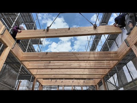The entire process of assembling a 7-day heavy timber frame house