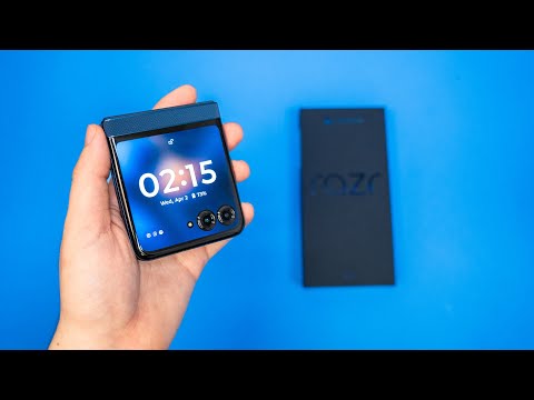 2025 Moto Razr Unboxing &amp; First Look: Why is this not in style!