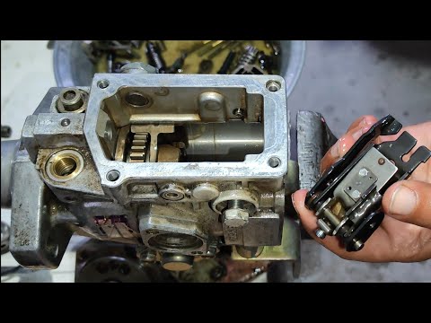 mitsubishi Pajero 4d56 engine fuel pump repair - mitsubishi Pajero 4d56 diesel pump repairing