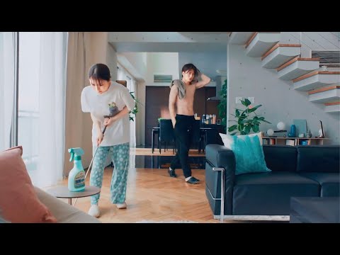 بنت بتتجوز شاب جواز مزيف عشان تلاقي مكان تنام فيه لكنه بيطلع كويس فابتقع في حبه وبيتجوزها بجد.