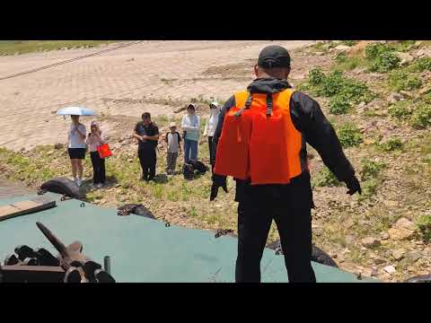 从重庆市奉节码头坐船到大溪，欣赏长江瞿塘峡美景，全程一小时票价10元#三峡 #码头 #瞿塘峡 #游轮 #重庆