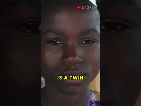 3 Generations of Twins