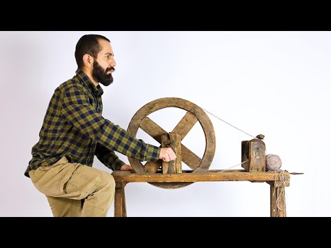 Restoration Antique Spinning Wheel