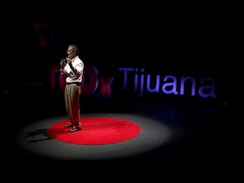 Liderar equipos en tiempos turbulentos | Roberto Mourey | TEDxTijuana