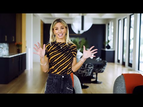 The Reveal: Maximal Style in the Marshes