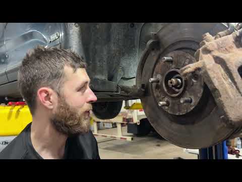 2014 Kia Sorento 3.3L Engine Removal Part 2