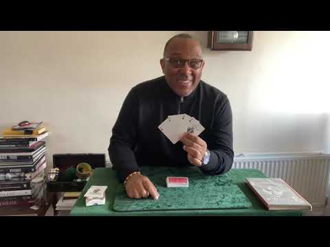 Michael Vincent®️| Close-up Card Magic