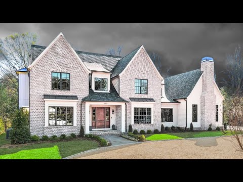 I Toured the Most Elegant English Modern Home in America