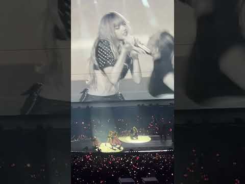 [1/3] #blackpink “SHUTDOWN” live from Barcelona #deadlineworldtour