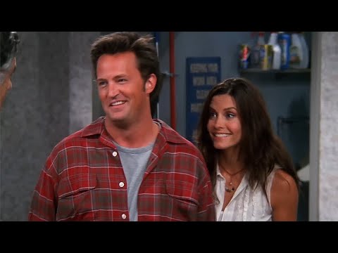 Hilarious Matthew Perry Bloopers That Broke The Rest of the Cast!