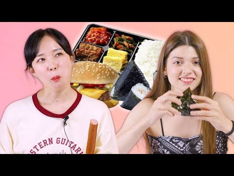 Foreigners Trying Korean Convenience Store Food!