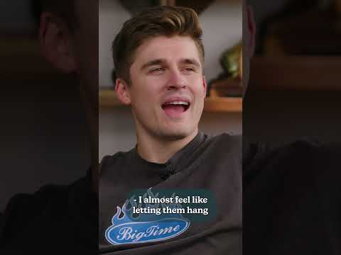 Hank Green Disagrees with the Design