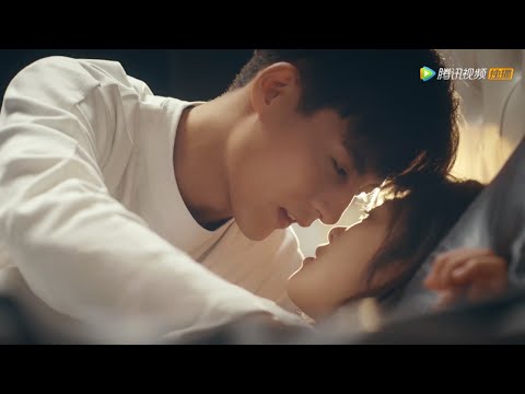 👔 Don't get out of bed if you are not pregnant! President flirts with Cinderella on bed