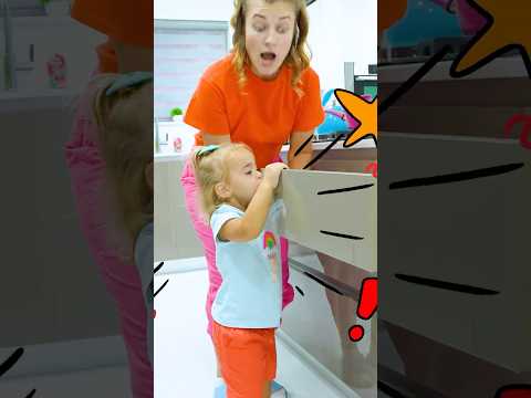 Alice and Auntie are learn the rules in the kitchen