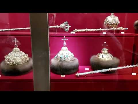 Mosca. Giardini interni al Cremlino. (тайницкий сад). Тайный кремлёвский сад «Счастья вольная птица»