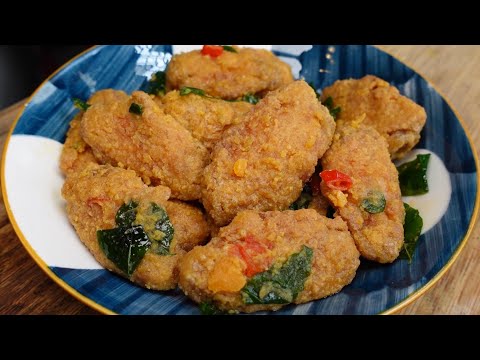 咸蛋炸鸡翅🍗咸香酥脆，外酥里嫩，好吃到舔手指😋💯Salted egg fried chicken wings 🍗 salty and crispy, finger licking good 😋💯