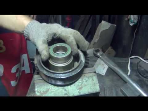 How we're being scammed at service stations or replacing an air conditioning clutch bearing in th...