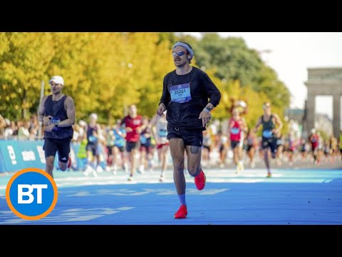 Harry Styles just ran the Berlin Marathon under THIS fake name