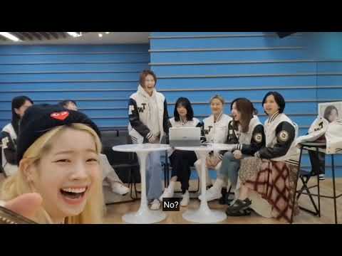 Tzuyu make her unnie laugh 😂 for 16 minute "straight"