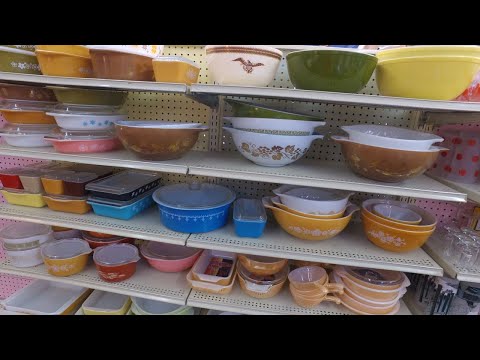 Vintage Housewares:  Pyrex Fire & King - bowls, bakeware, serving dishes, storage containers