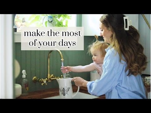 Daily rhythms for a peaceful & productive stay at home life (mom of 4 homemaking habits)