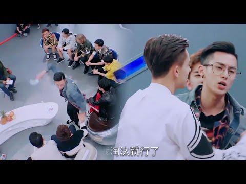 Wang Hedi was asked to wear a mask to record the show, Wang Hedi dropped the mask and ran away