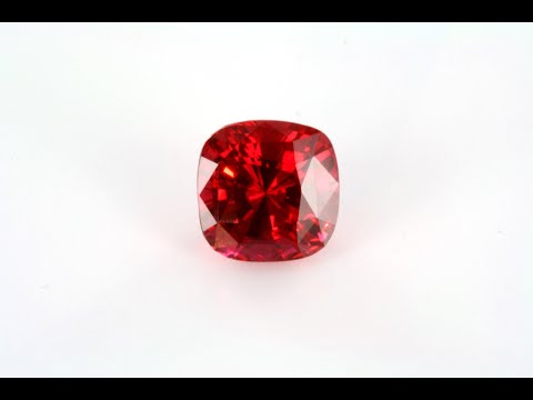 Colored diamonds of Borneo documentary of Patrick Voillot