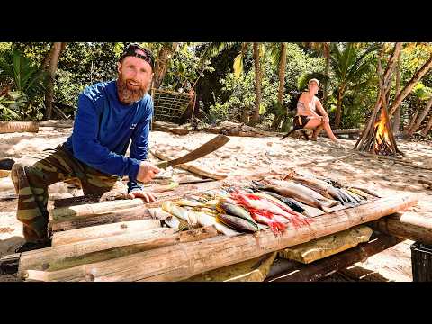 9-Days Surviving on a Deserted Island (NO food, Water, Shelter) - Fish, Forage, Trap