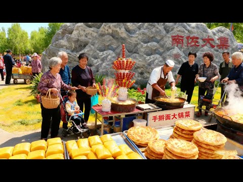 The vibrant atmosphere of a market in Shijiazhuang, Hebei, China!