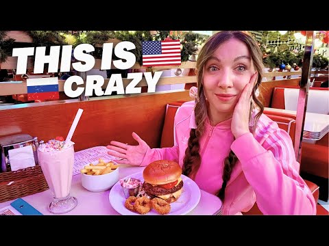 American Diner in Russia! 🇺🇸 Russian girl tries capitalist food in Moscow 🇷🇺