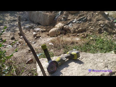 РЕЖУ АРМАТУРУ НА СВАЛКЕ АККУМУЛЯТОРНОЙ БОЛГАРКОЙ! ПОИСК МЕТАЛЛОЛОМА! ДОБЫВАЮ МЕДЬ! АЛЮМИНИЕВЫЕ БАНКИ