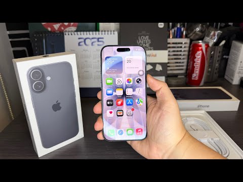 Apple iPhone 17 Unboxing + First Boot Up (Black)