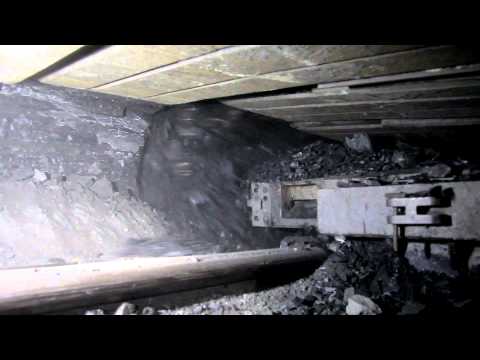 Очистной комбайн КБТ200 в действии