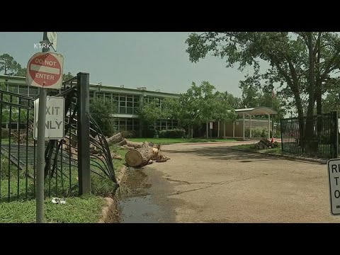 Severe weather wipes out power in Houston with heatwave set to move through region