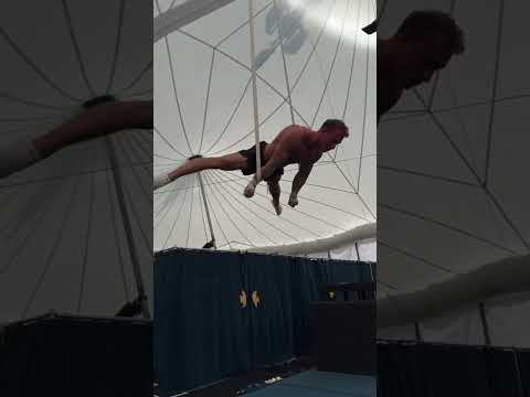 that one guy at the gym 👀 #KURIOS | Cirque du Soleil